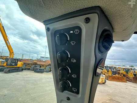 Planierraupe 2019 Caterpillar D6 LGP (27)