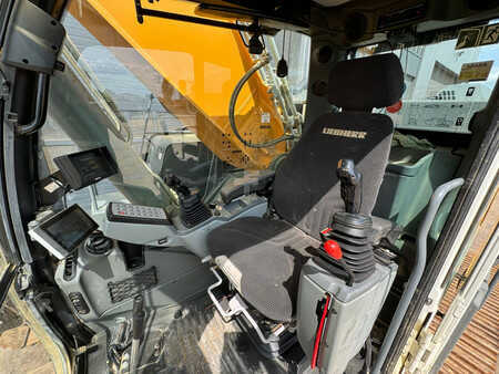 Koparki gąsienicowe 2021 Liebherr R945 S-HD (R944 / R946 / R950) (25)