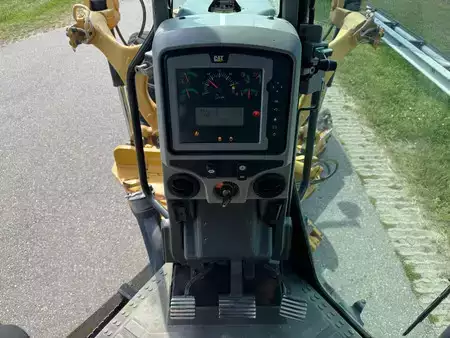 Livellatrici 2015 Caterpillar 140M3 (25)