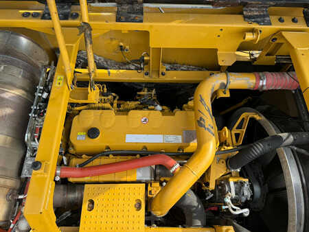Hydraulic Excavators 2018 Caterpillar 352F (19)