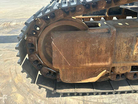 Hydraulic Excavators 2016 Caterpillar 352F (10)