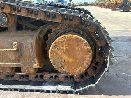 Hydraulic Excavators 2016 Caterpillar 352F (14)