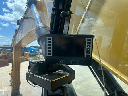 Hydraulic Excavators 2016 Caterpillar 352F (24)