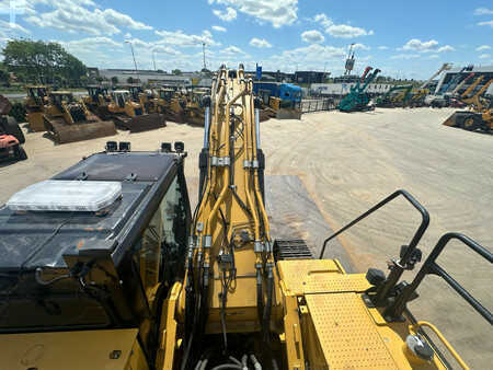 Hydraulic Excavators 2016 Caterpillar 352F (30)