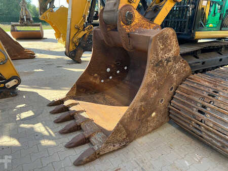Hydraulic Excavators 2016 Caterpillar 352F (5)