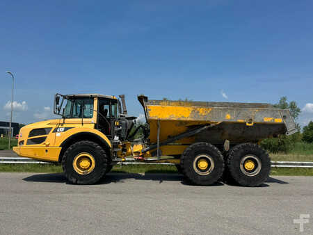 Knickgelenkte Muldenkipper/Dumper 2011 Volvo A30F (1)