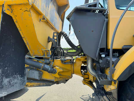 Knickgelenkte Muldenkipper/Dumper 2011 Volvo A30F (14)