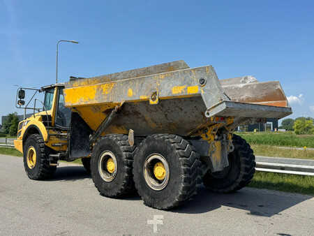 Knickgelenkte Muldenkipper/Dumper 2011 Volvo A30F (3)