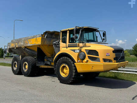 Knickgelenkte Muldenkipper/Dumper 2011 Volvo A30F (6)