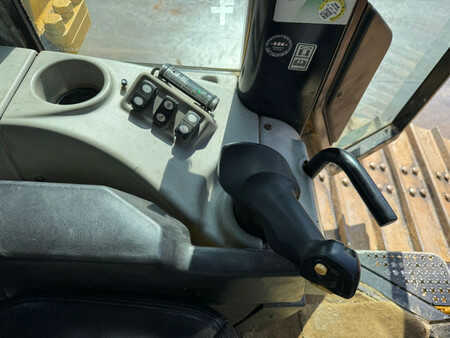 Caterpillar D6N LGP | Dutch Machine - Trimble prepared