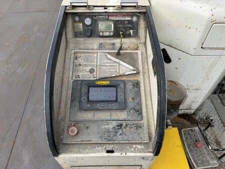 Asfaltmachines op rupsen 2010 GOMACO GT3400 Concrete Slipform Paver (19)