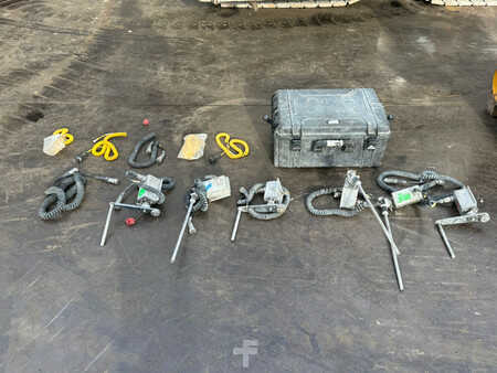 Asfaltmachines op rupsen 2010 GOMACO GT3400 Concrete Slipform Paver (23)