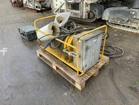 Asfaltmachines op rupsen 2010 GOMACO GT3400 Concrete Slipform Paver (27)