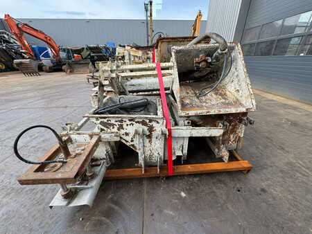 Asfaltmachines op rupsen 2010 GOMACO GT3400 Concrete Slipform Paver (29)