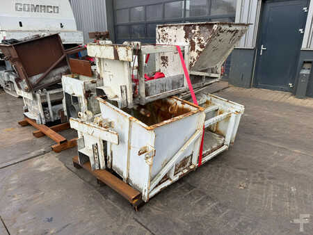 Asfaltmachines op rupsen 2010 GOMACO GT3400 Concrete Slipform Paver (32)