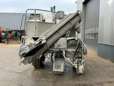 Asfaltmachines op rupsen 2010 GOMACO GT3400 Concrete Slipform Paver (4)