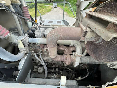 Liebherr L566 2plus2