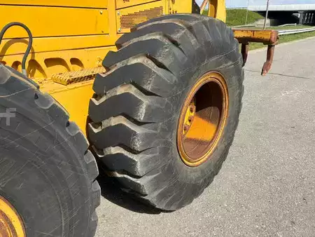 Równiarki 2013 Caterpillar 14M (12)