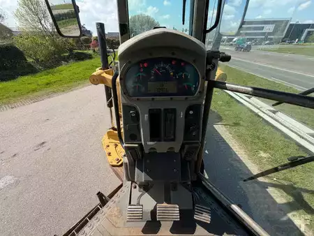 Równiarki 2013 Caterpillar 14M (23)