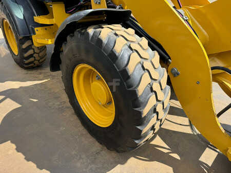 Pale Gommate 2022 Caterpillar 908M (18)