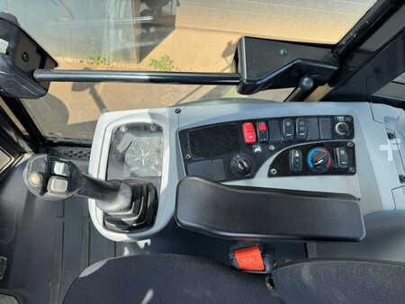 Pale Gommate 2022 Caterpillar 908M (23)