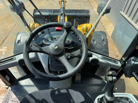 Pale Gommate 2022 Caterpillar 908M (24)