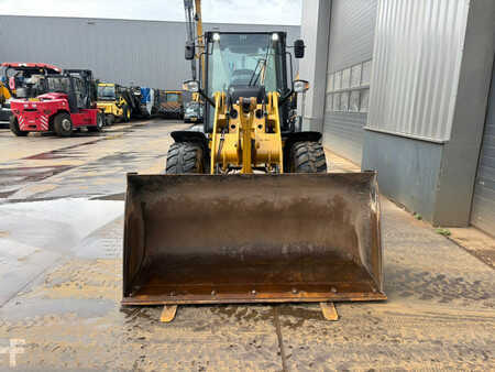 Pale Gommate 2022 Caterpillar 908M (8)