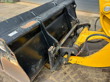 Pale Gommate 2022 Caterpillar 908M (9)