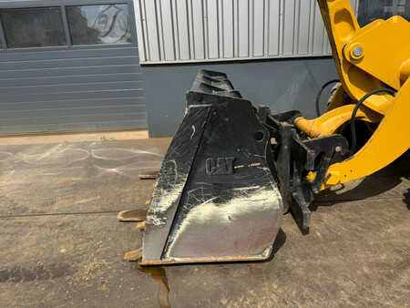 Pale Gommate 2021 Caterpillar 908M (12)