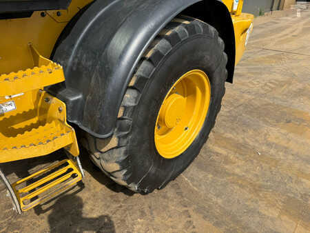 Pale Gommate 2021 Caterpillar 908M (9)