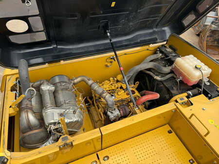 Escavadora de rastos 2017 Caterpillar 320FL incl. 3 x Bucket (25)