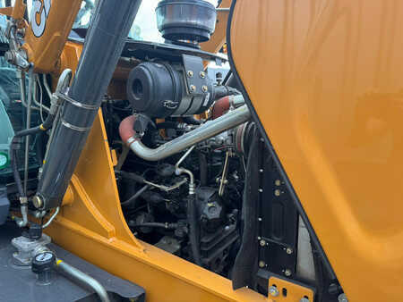 Rigid Backhoe Loader 2025 Case 570SV A/C 4x4 Telescopic boom (30)