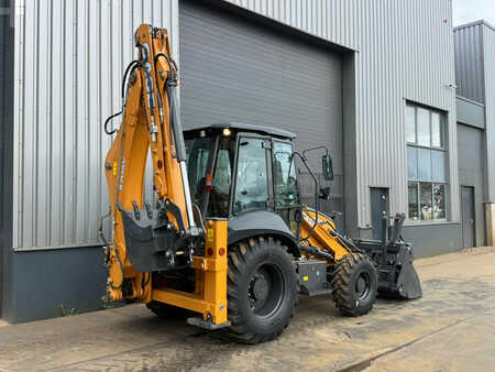 Rigid Backhoe Loader 2025 Case 570SV A/C 4x4 Telescopic boom (8)
