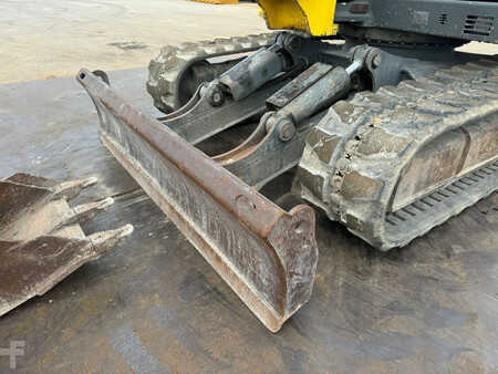 Escavadora de rastos 2016 Wacker Neuson ET145 (18)