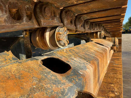 Kedjegraver 2019 Caterpillar 326FL (11)