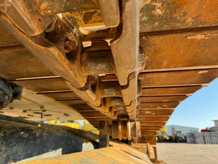 Kedjegraver 2019 Caterpillar 326FL (12)