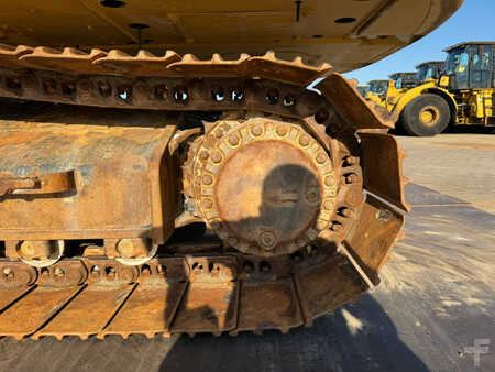 Kedjegraver 2019 Caterpillar 326FL (13)