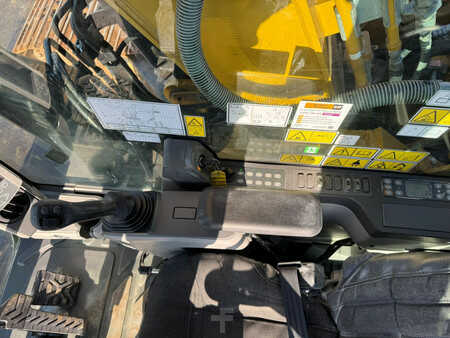 Kedjegraver 2019 Caterpillar 326FL (27)