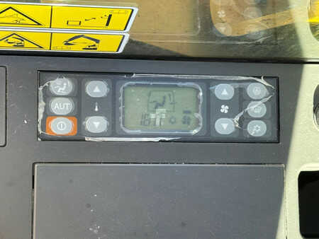 Kedjegraver 2019 Caterpillar 326FL (28)