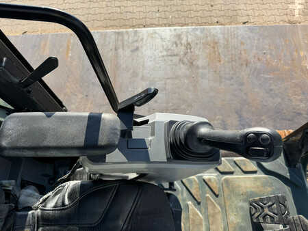 Kedjegraver 2019 Caterpillar 326FL (29)