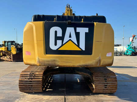 Kedjegraver 2019 Caterpillar 326FL (7)