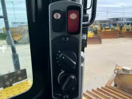 Pásové buldozery 2018 Caterpillar D6T LGP (26)