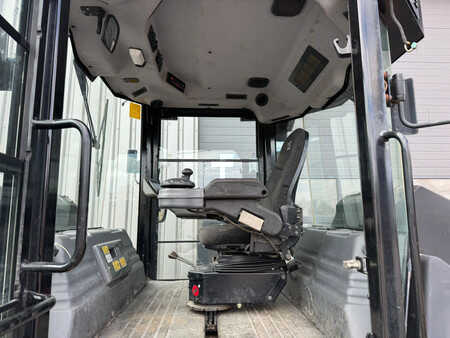 Walce gładkie 2015 Caterpillar CD54B (15)