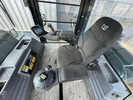 Walce gładkie 2015 Caterpillar CD54B (16)