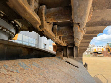 Koparki gąsienicowe 2018 Liebherr R946 LC Hydraulic excavator (13)