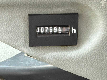 Koparki gąsienicowe 2018 Liebherr R946 LC Hydraulic excavator (28)