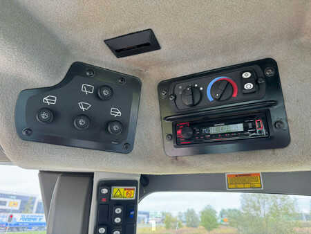 Livellatrici 2010 Caterpillar 140M (14)