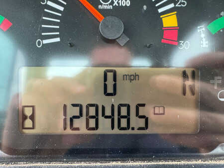 Livellatrici 2010 Caterpillar 140M (17)