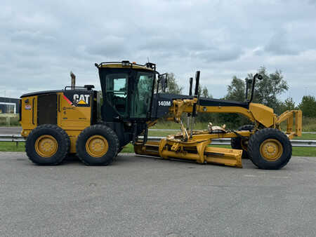 Livellatrici 2010 Caterpillar 140M (5)