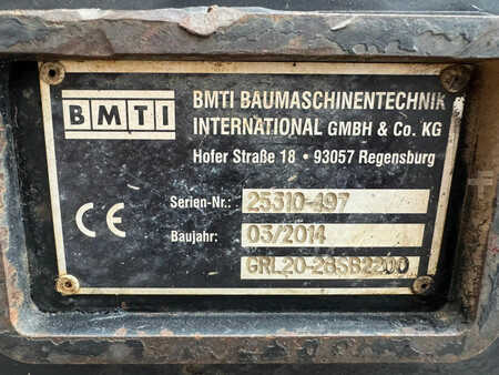 Beltegraver 2014 Caterpillar 320EL (34)